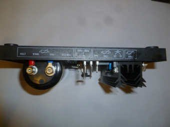 Регулятор напряжения R448/R448 AVR фото